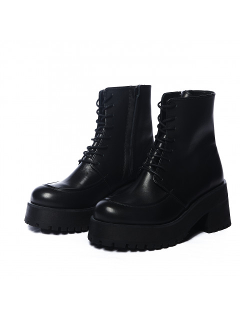 Ботинки cо жгутом матовые Ботинки cо жгутом матовые