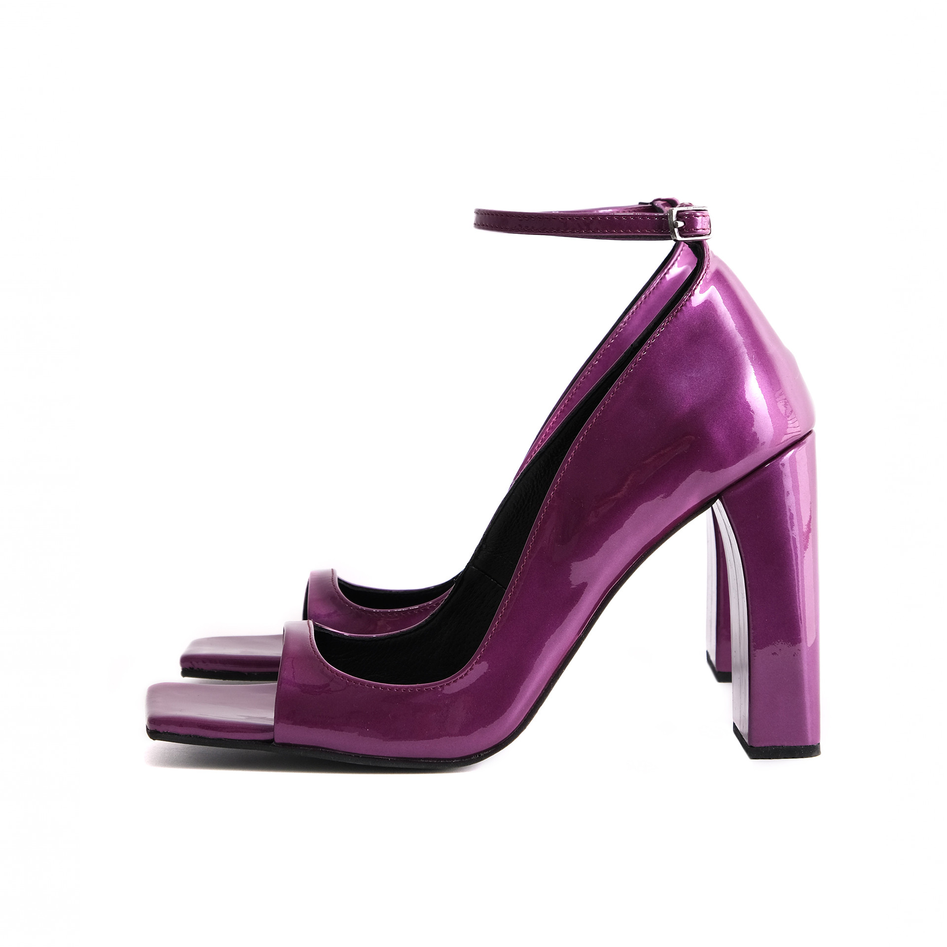 Violent sandals Violent sandals