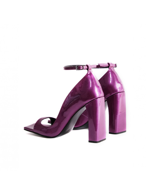 Violent sandals Violent sandals