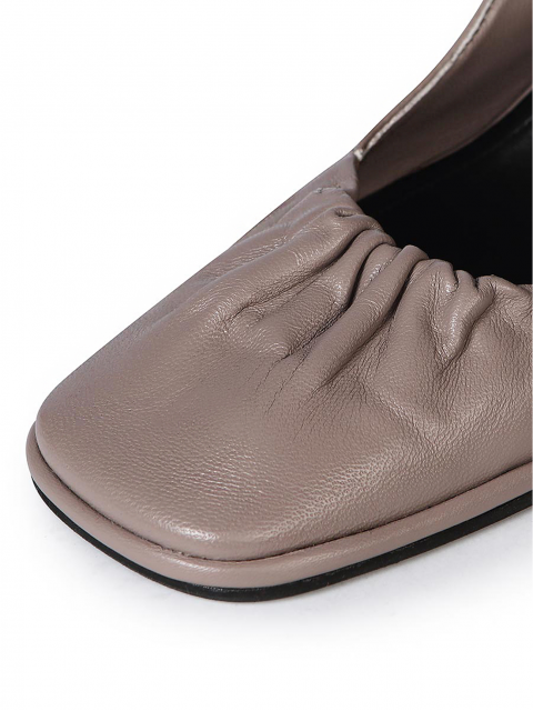 Beige shoes Beige shoes