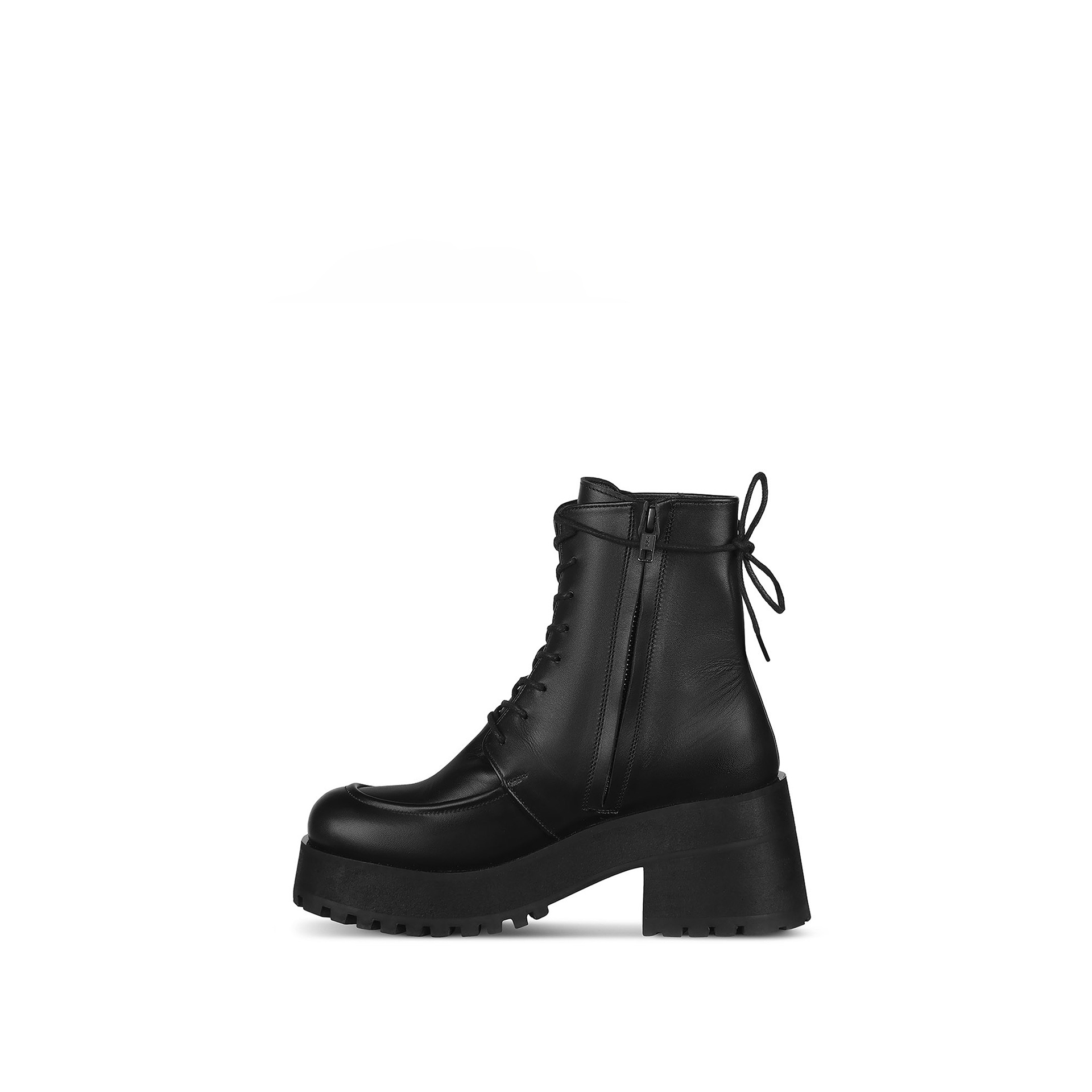 Black matte leather boots Black matte leather boots