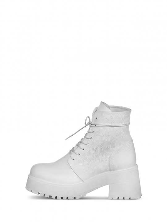 White kirza leather boots