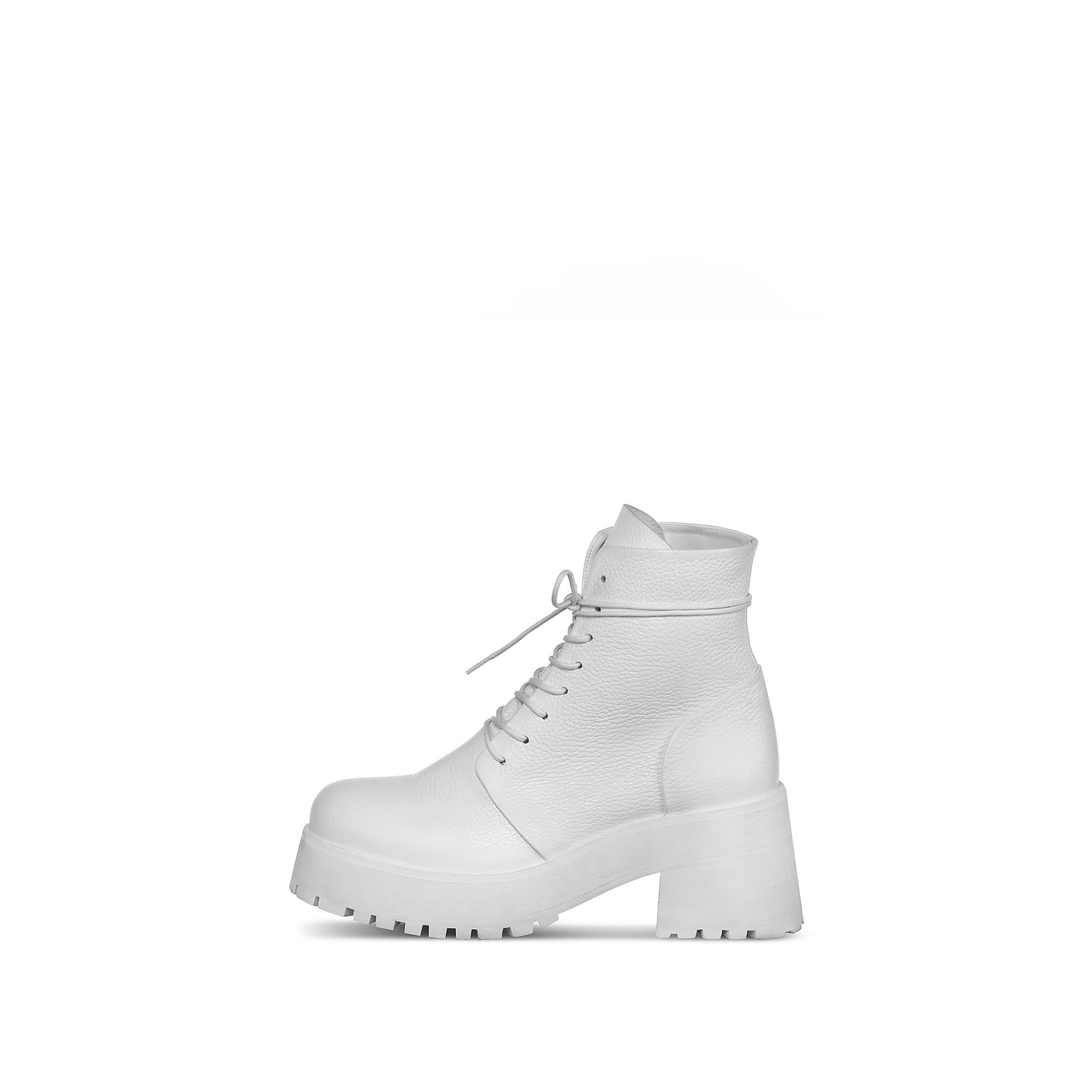 White kirza leather boots White kirza leather boots