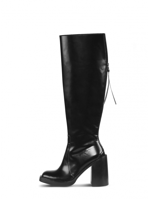 Lacquered leather boots Lacquered leather boots