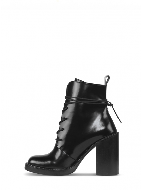 Square toe ankle boot Square toe ankle boot