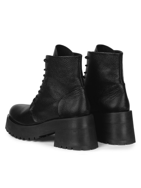 White kirza leather boots White kirza leather boots