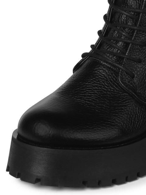 White kirza leather boots White kirza leather boots