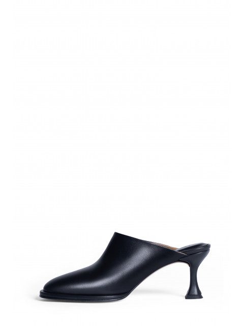 Mules with heels Mules with heels