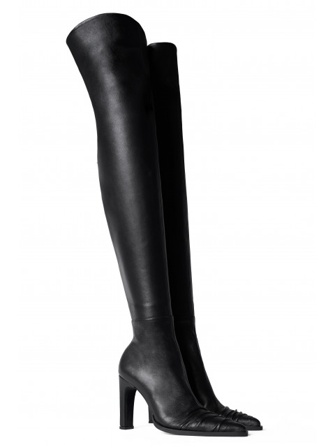 Wrinkled tall boots Wrinkled tall boots