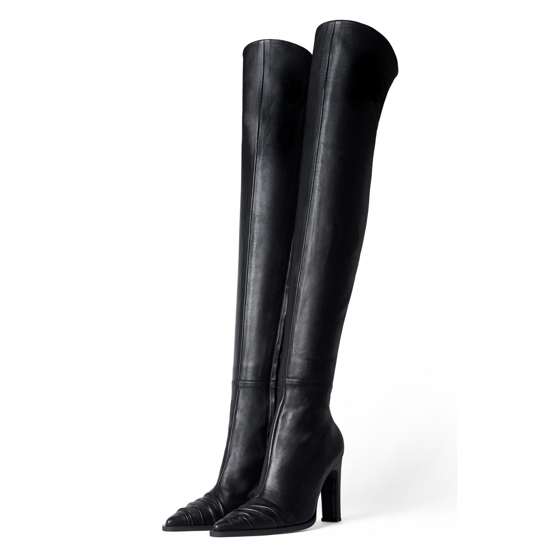 Wrinkled tall boots Wrinkled tall boots