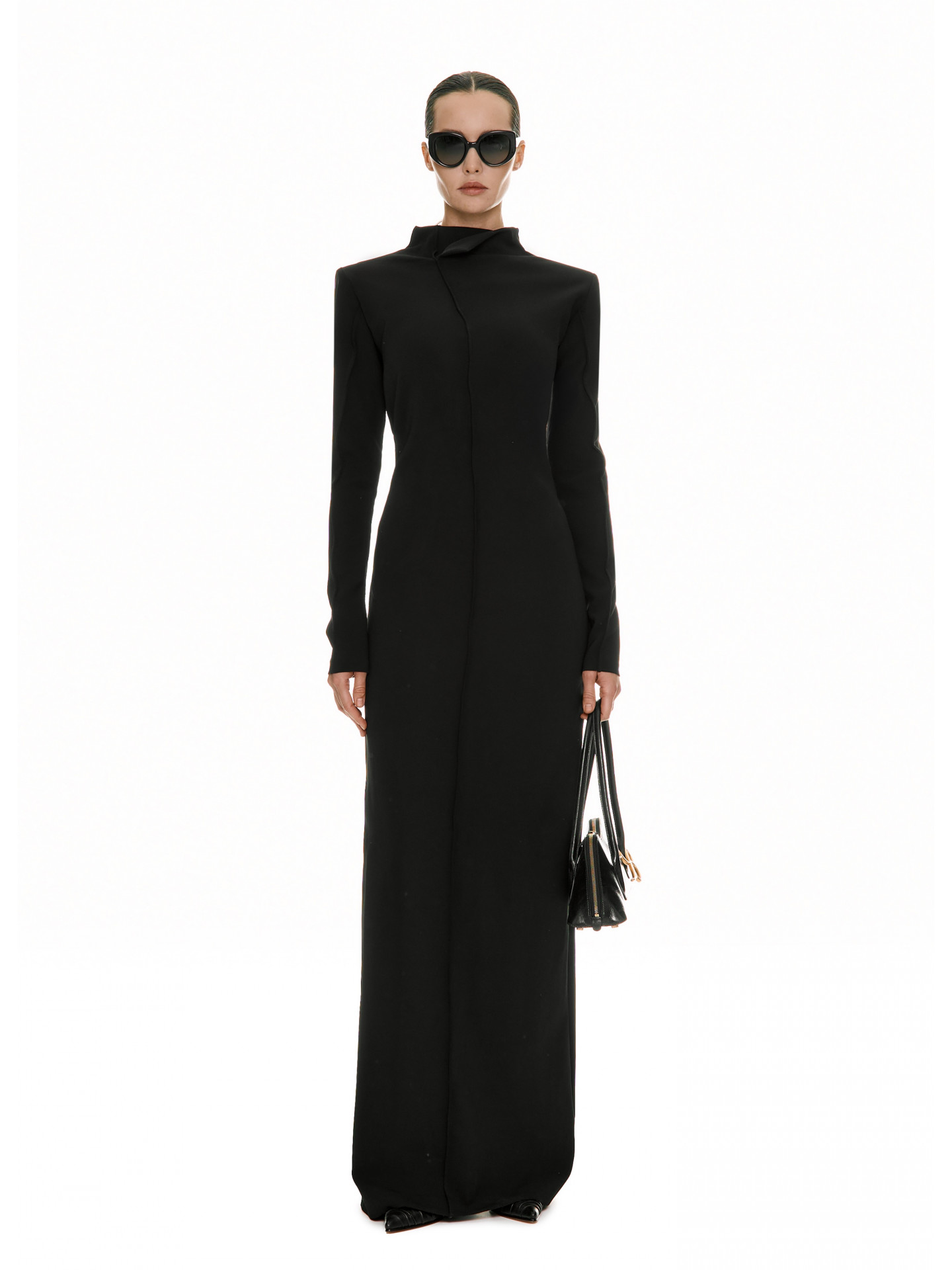 Perpetuam dress in black