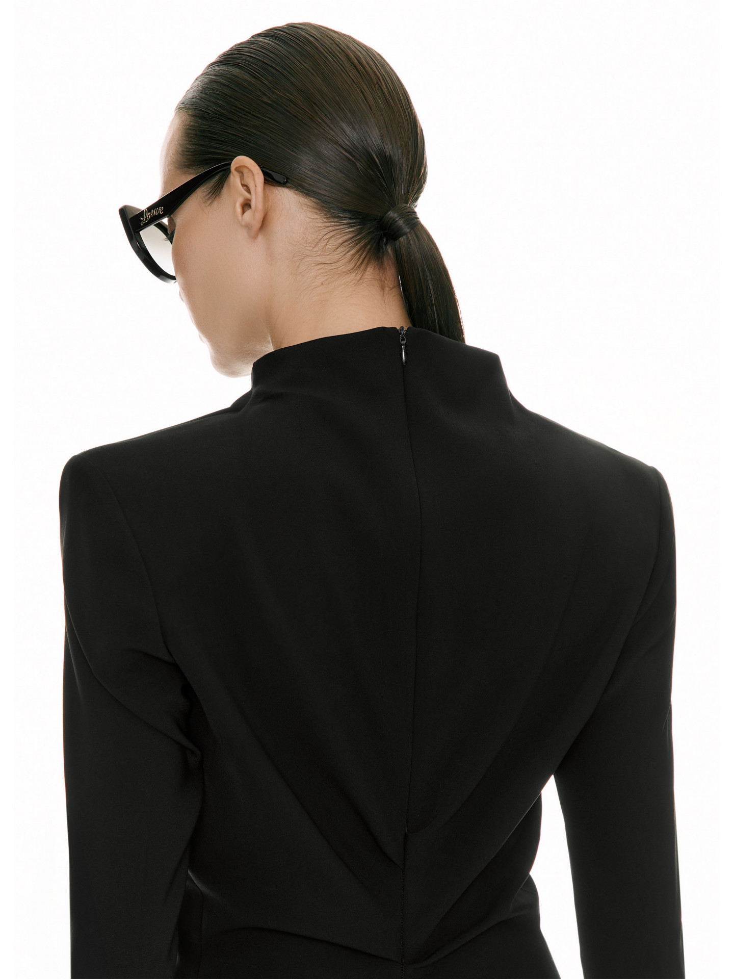 Perpetuam dress in black