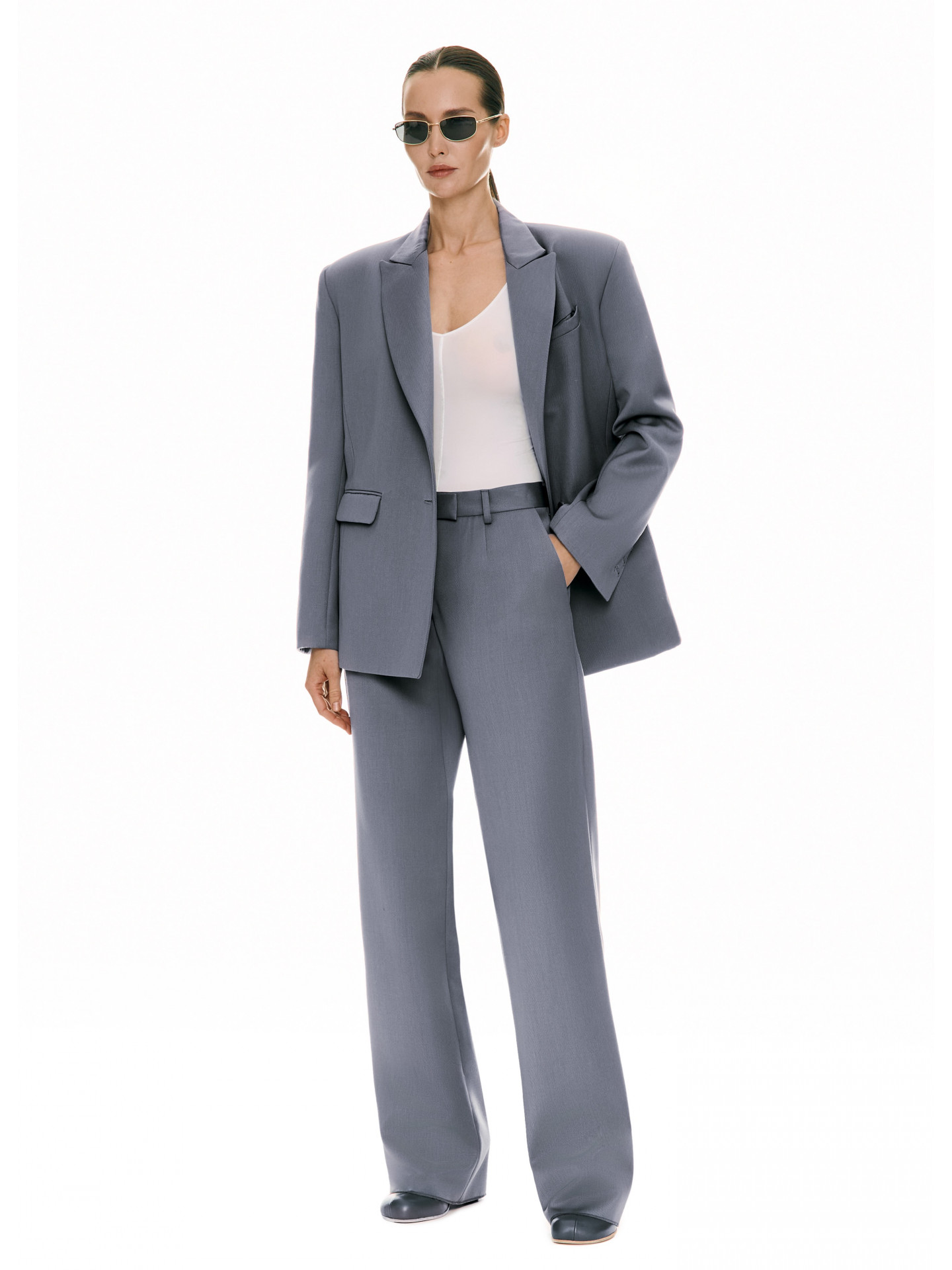 Брюки серые