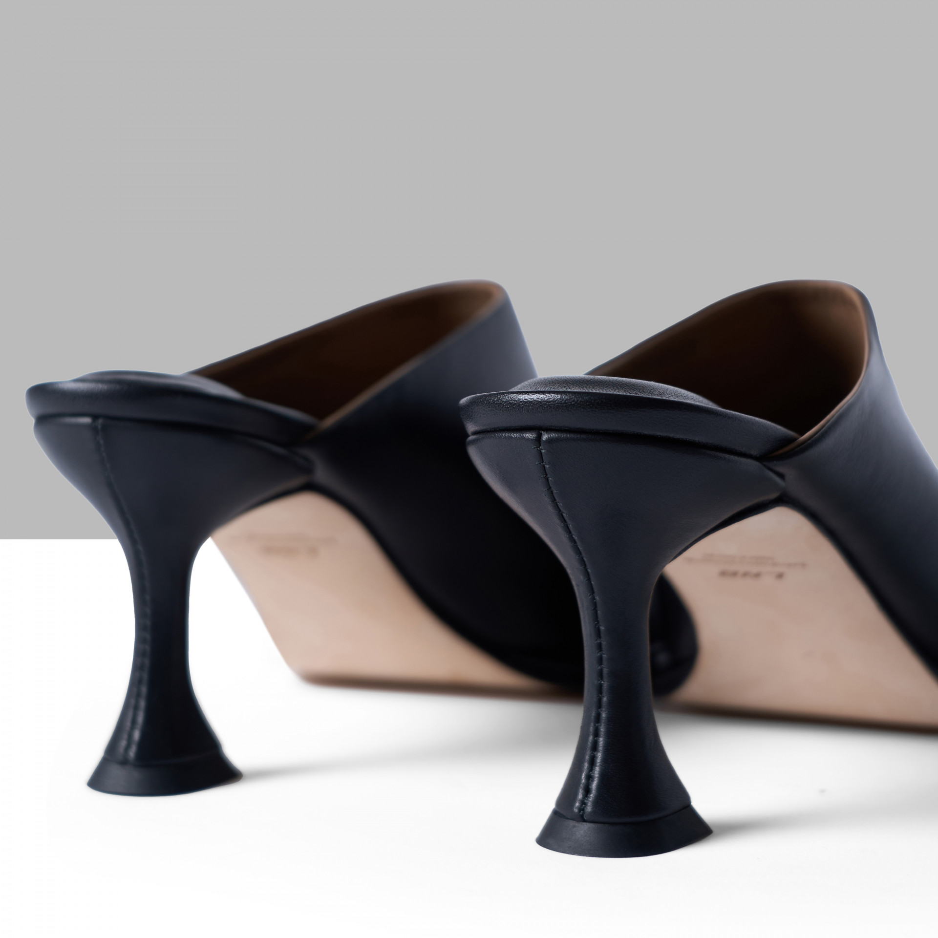 Мюли на каблуке