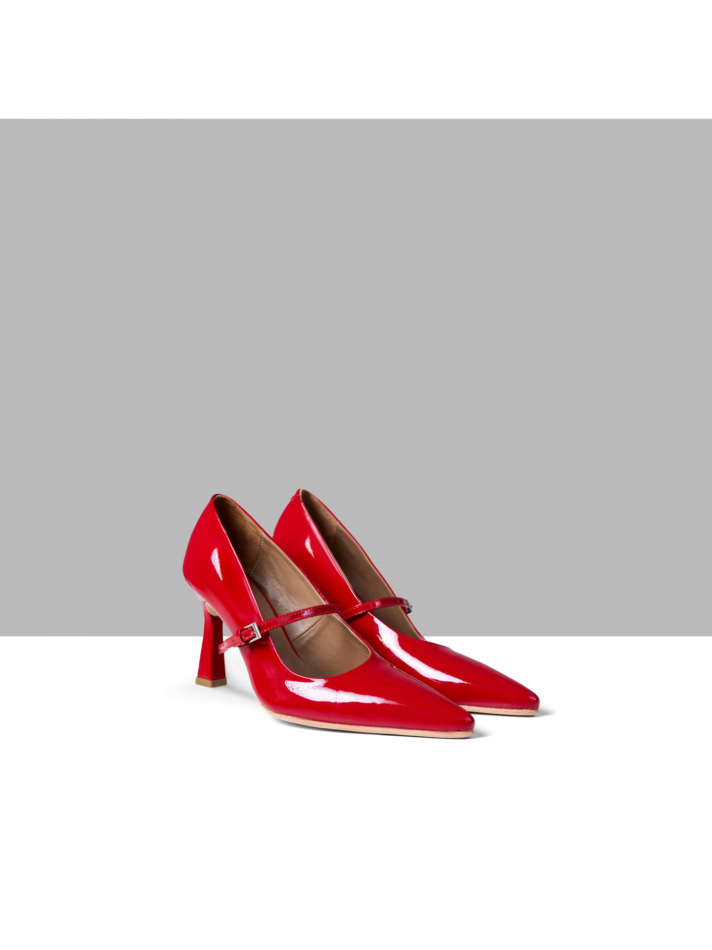 Red Tondu shoes