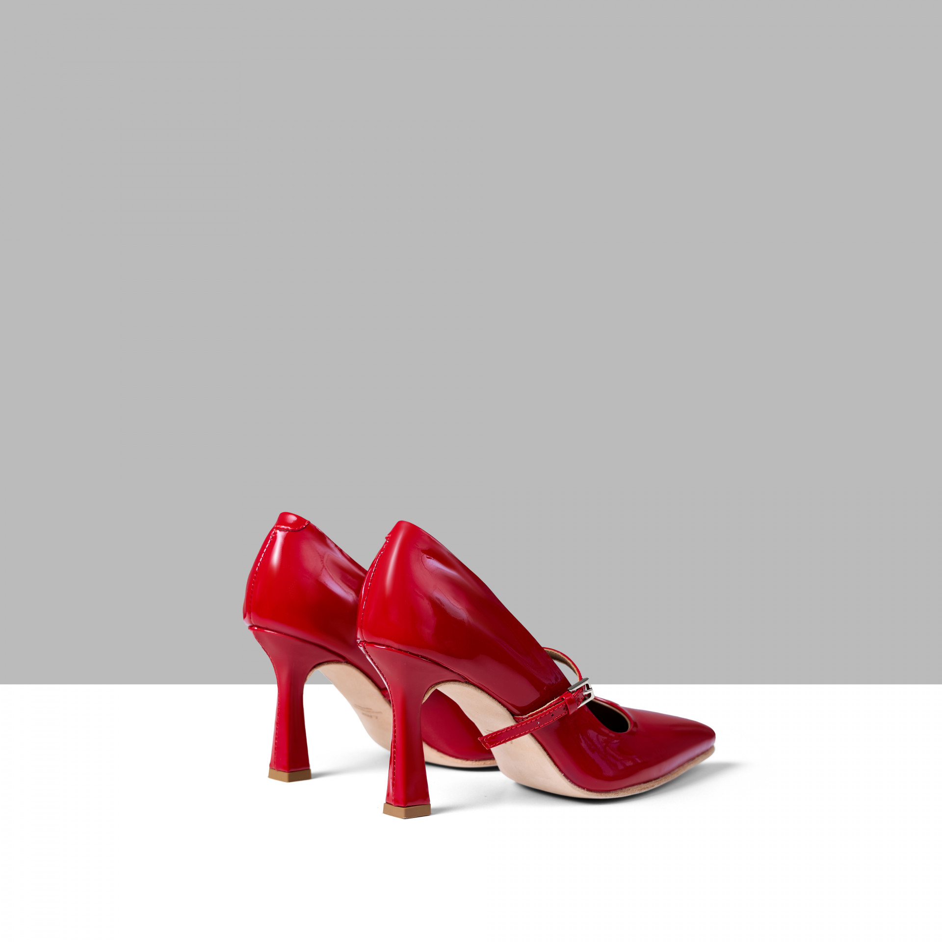 Red Tondu shoes