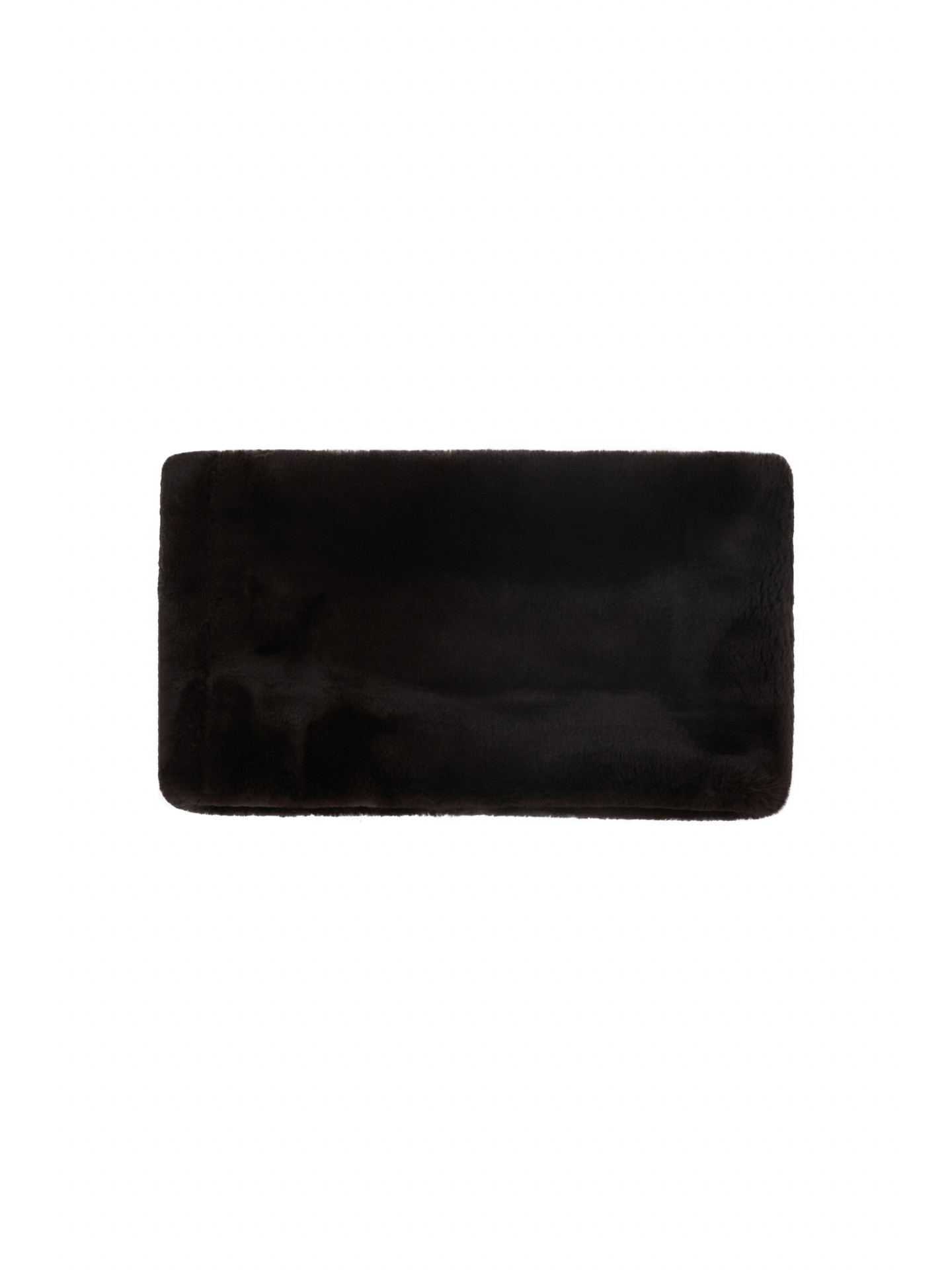 Украшение из меха