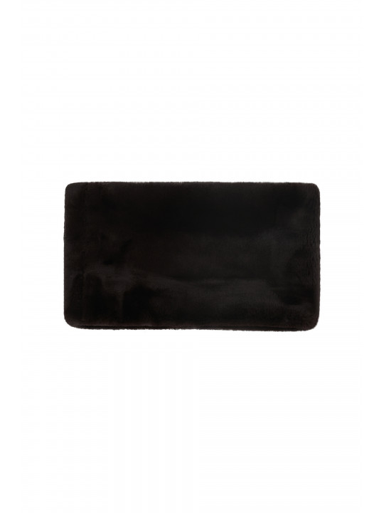 Украшение из меха