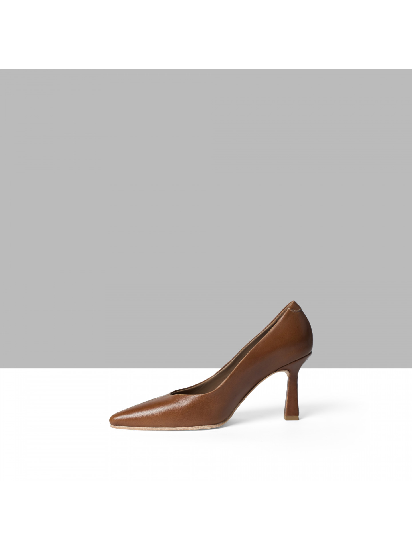 Vintage cognac shoes